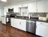 415 Oakwood Boulevard - Photo 19