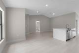 23367 Mayville Avenue - Photo 6