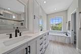 5523 Secluded Oaks Way - Photo 25