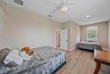 5523 Secluded Oaks Way - Photo 32