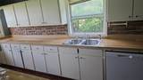 204 Davidson Avenue - Photo 2