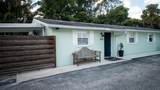 1805 Ivanhoe Street - Photo 2