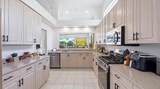 8009 Hampton Court - Photo 14
