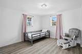 10737 Fillmore Avenue - Photo 21