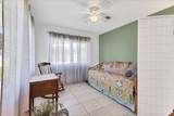 1815 Roxane Way - Photo 11