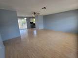 22329 Niagara Avenue - Photo 5