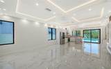 2483 Bay Street - Photo 13