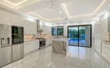 2483 Bay Street - Photo 14