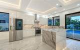 2483 Bay Street - Photo 15