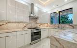 2483 Bay Street - Photo 16