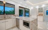 2483 Bay Street - Photo 17
