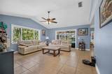 608 Woodview Way - Photo 15