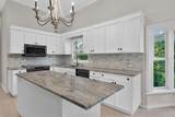 226 Saint James Park - Photo 17