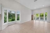 226 Saint James Park - Photo 18