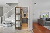 226 Saint James Park - Photo 8