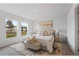 2211 Majestic Span Avenue - Photo 16