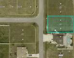 647 7TH Place - Photo 4