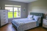 421 Londrina Drive - Photo 15