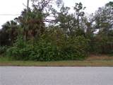 2258 Como Street - Photo 5