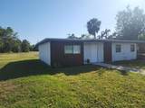 404 Hargreaves Avenue - Photo 2