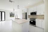 17196 Glenview Avenue - Photo 8