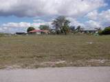 1417 9TH Place - Photo 4