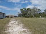 5552 Holiday Park Boulevard - Photo 3