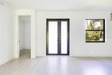 17196 Glenview Avenue - Photo 4