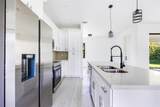 17196 Glenview Avenue - Photo 9