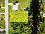 1402 Yorkshire Street - Photo 1