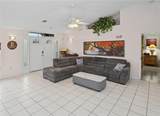 2324 Price Boulevard - Photo 10