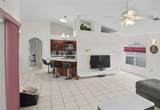 2324 Price Boulevard - Photo 11