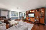 540 Grove Avenue - Photo 16