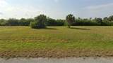 8 Mistletoe Lane - Photo 1