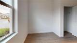 7913 Lakes Edge Lane - Photo 11