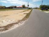 1910 8TH Place - Photo 8