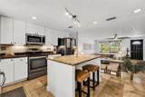 1664 Lakeview Place - Photo 17
