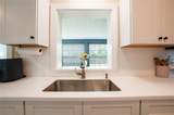 22295 Montrose Avenue - Photo 16