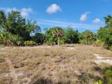 10163 Stonecrop Avenue - Photo 9