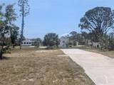 2035 Laurel Avenue - Photo 2