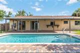 725 Coral Way - Photo 4
