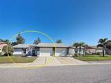 631 Foxwood Boulevard - Photo 1