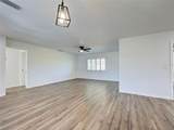 631 Foxwood Boulevard - Photo 13