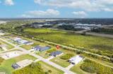 384 Baytree Drive - Photo 4
