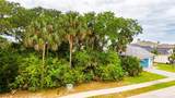 60 Riverwalk Drive - Photo 2