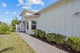 243 Island Breeze Avenue - Photo 5