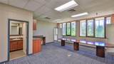 2 Commerce Boulevard - Photo 34