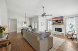 920 Lakewood Terrace - Photo 14