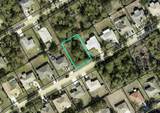 25 Pershing Lane - Photo 4