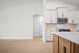 18 Central Place - Photo 42
